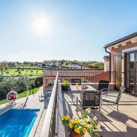 Nyaraló Mit Privatpool Fuer 10 Personen Ca 310 Qm In Barban, Istrien Bucht Von Rasa *